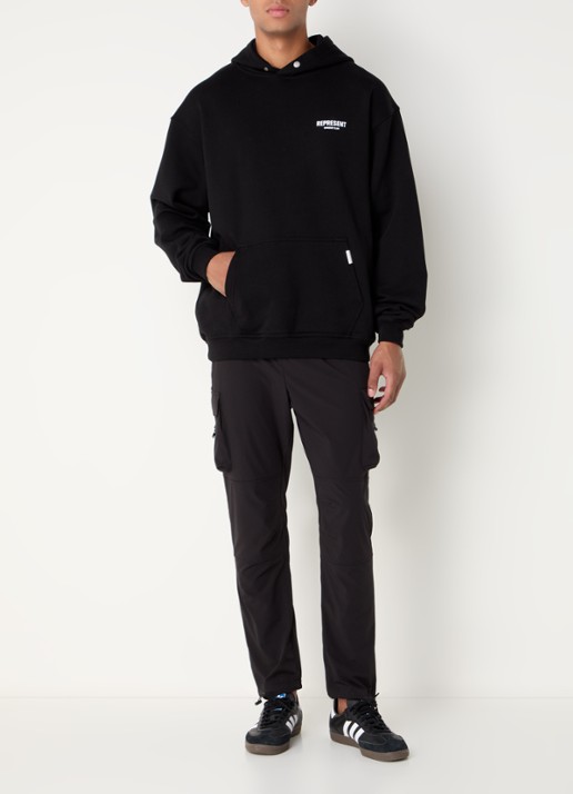 Represent Owners Club hoodie met logo- en backprint - voorkant 4 zwart
