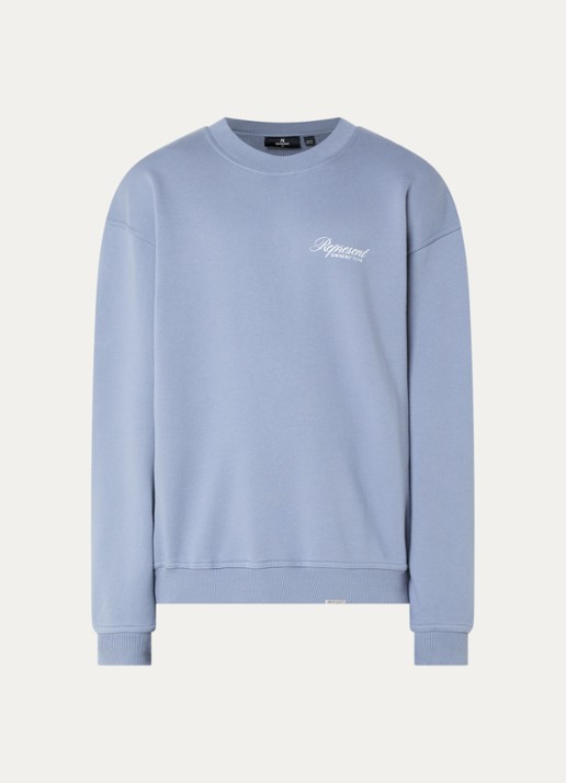 Represent Owners Club Script sweater met logo- en backprint - voorkant staalblauw