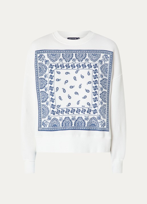 River Woods Sweater met paisley dessin - voorkant gebroken wit
