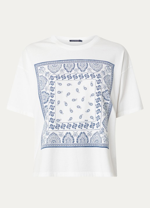 River Woods T-shirt met paisley dessin - voorkant 2 gebroken wit