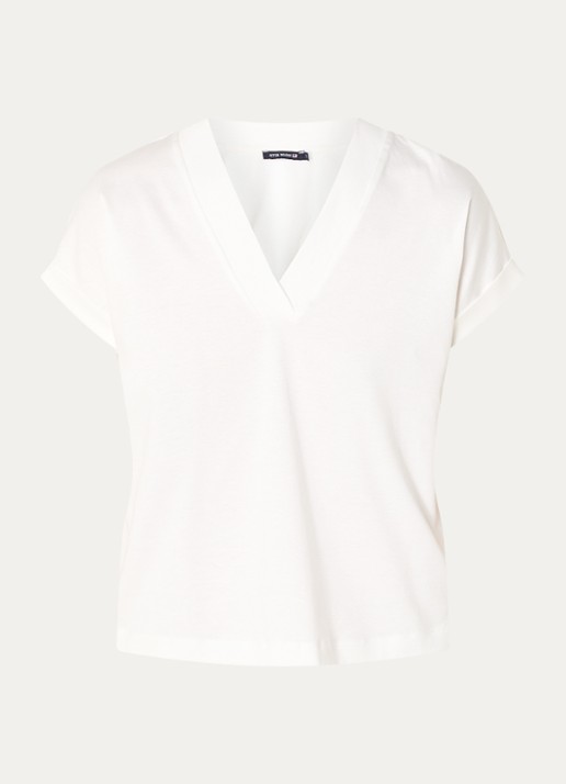 River Woods T-shirt met V-hals - voorkant 2 gebroken wit