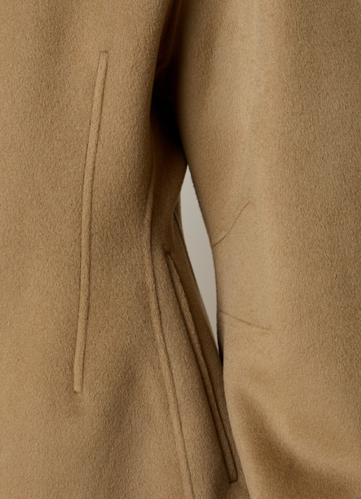 Róhe Wollen jas in kasjmierblend met ballonmouw en paspelzakken - detail 4 camel