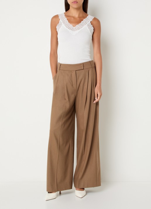 Rosemunde Tanktop met kant en structuur - voorkant 4 gebroken wit