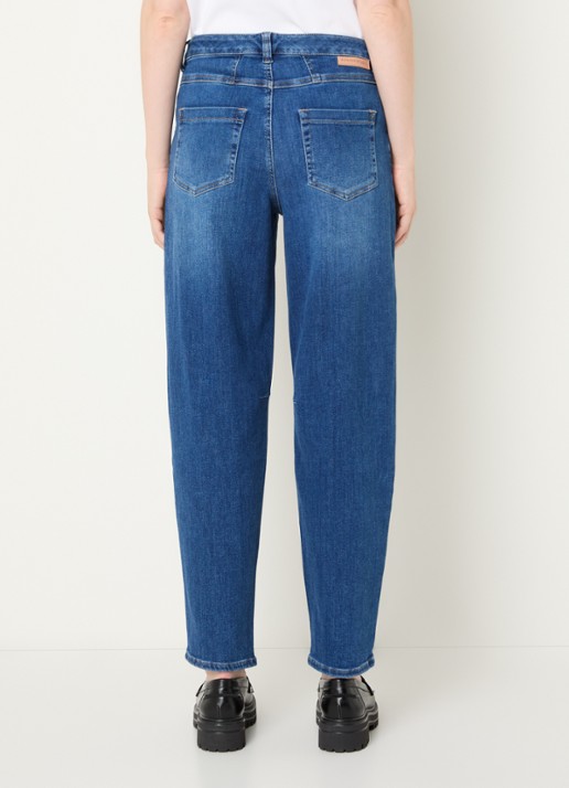 Rosner Studio Mara high waist tapered fit jeans met medium wassing - achterkant 3 indigo