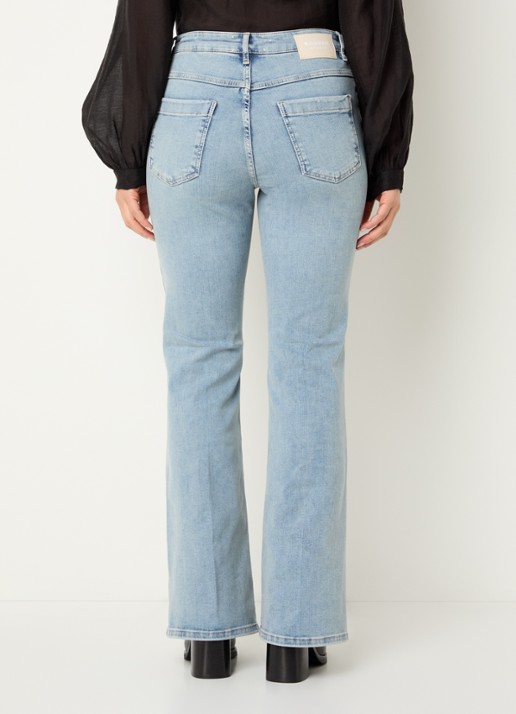 Rosner Studio Rosner mid waist flared jeans met lichte wassing - achterkant 3 lichtblauw
