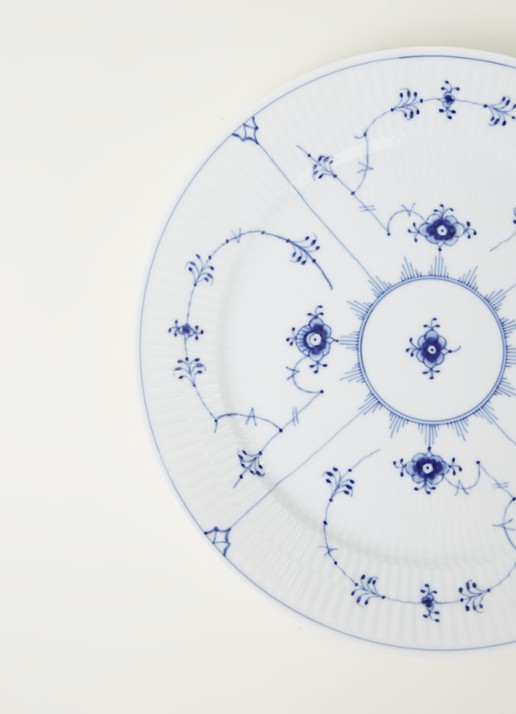 Royal Copenhagen Blue Fluted Plain dinerbord 27 cm - detail royalblauw