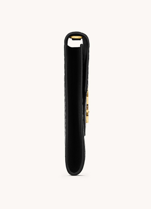 Saint Laurent Cassandre clutch van kalfsleer met crocostructuur - detail 2 zwart