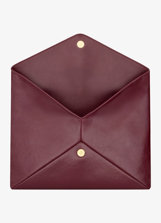 Saint Laurent Cassandre Envelope Large clutch van kalfsleer - detail 3 bordeauxrood