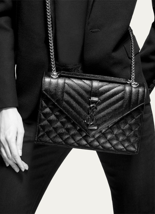 Saint Laurent Envelope Medium schoudertas van kalfsleer - detail zwart