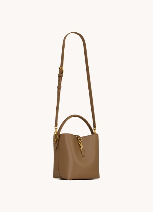Saint Laurent Le 37 Small handtas van kalfsleer - detail 3 bruin