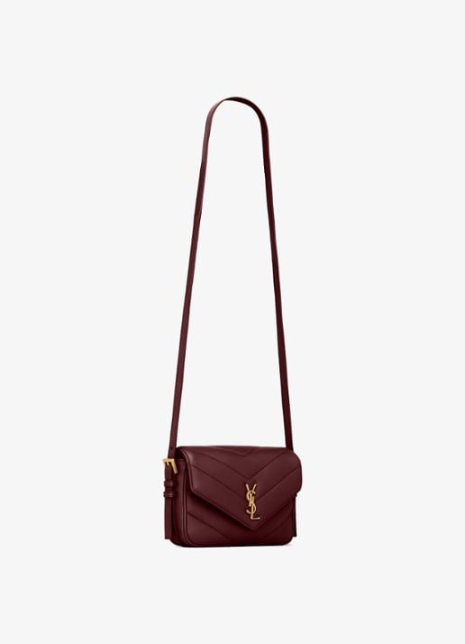 Saint Laurent Loulou Toy crossbodytas van lamsleer - detail donkerrood