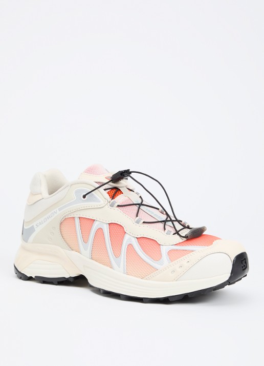 Salomon XT-Whisper sneaker met mesh details - voorkant zalmroze