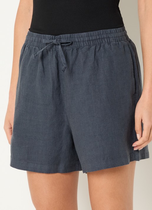 SAMSØE SAMSØE Samaren high waist straight fit korte broek van linnen met steekzakken - detail blauw