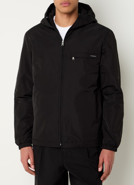 Sandro Jack met capuchon en logo - detail zwart