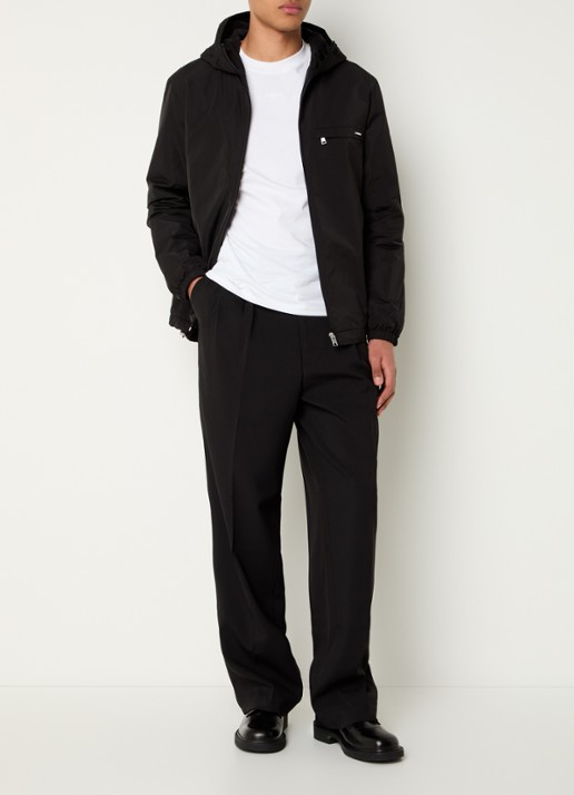 Sandro Jack met capuchon en logo - voorkant 4 zwart