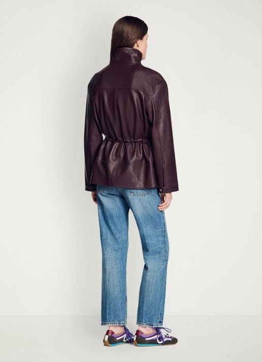 Sandro Oversized jack van lamsleer met opstaande kraag - achterkant 3 bordeauxrood