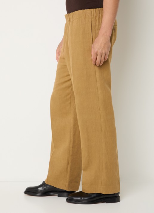 Sandro Straight fit pantalon van linnen met steekzakken - detail 5 mosterd