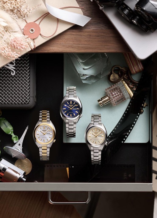 Seiko 5 Sports Automatic horloge SRE021K1 - detail 2 zilver