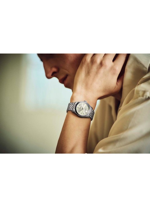 Seiko Presage Classic horloge HCC002J1 - voorkant 2 zilver