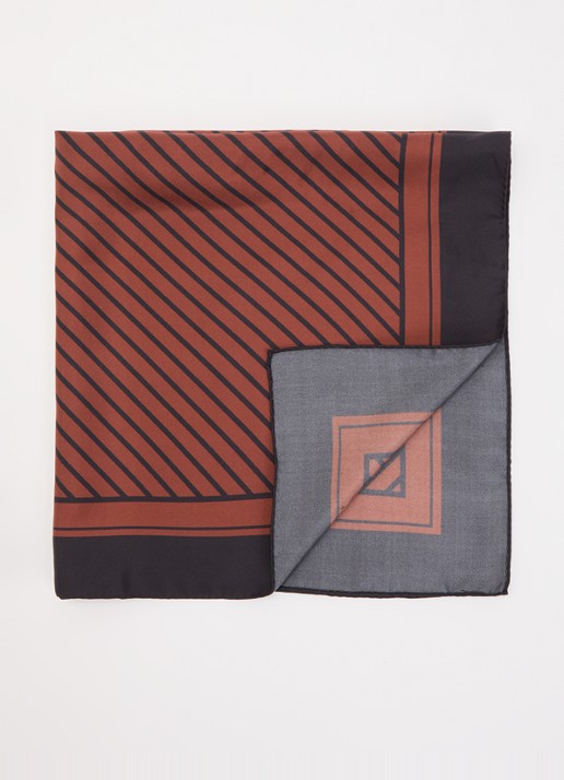 Selected Sara sjaal van zijde met print 60 x 60 cm