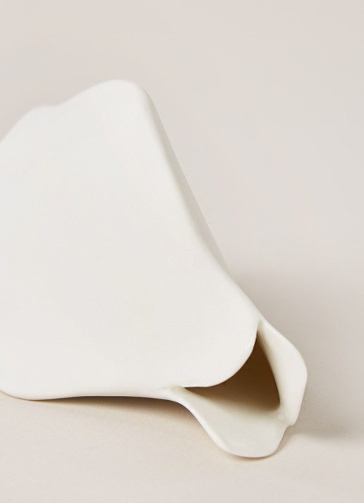 Serax Bloemenroos vaas 14 cm - detail 3 wit