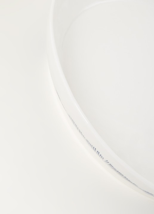 Serax Feast serveerschaal 30 cm  - detail gebroken wit