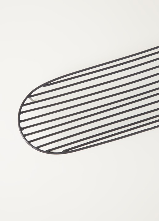 Serax Nana schaal 45 x 14,5 cm - detail zwart