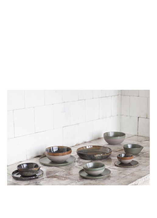 Serax Surface diep bord 21 cm - voorkant 2 olijfgroen