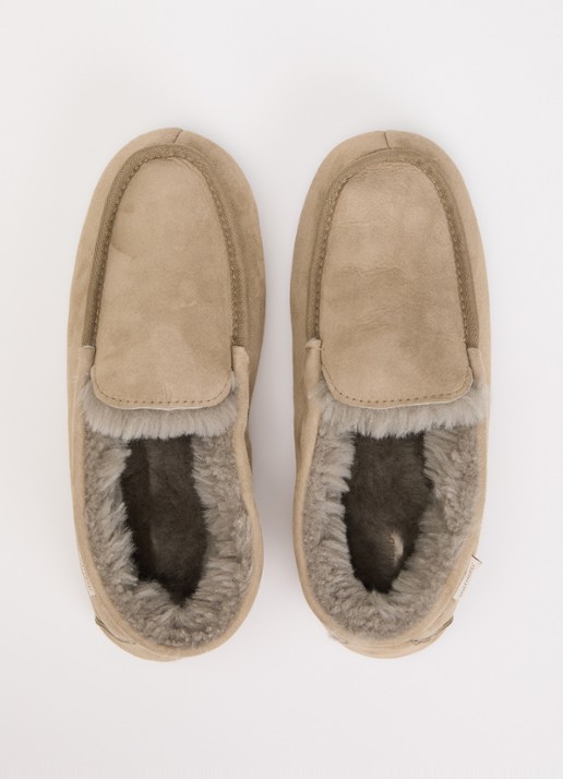 Shepherd Douglas pantoffel van schapensuède - detail 2 beige