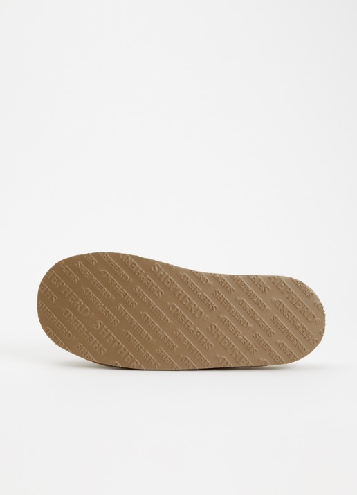 Shepherd Wilmer pantoffel van schapensuède - detail 3 cognac