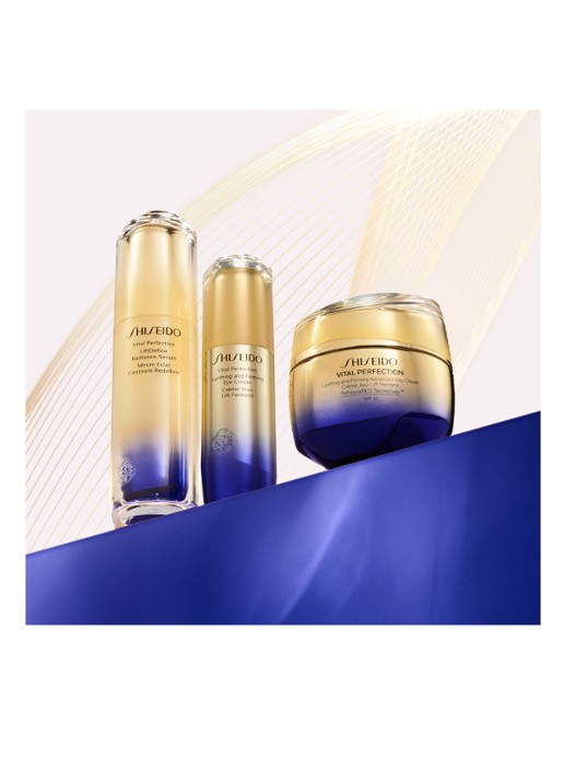 Shiseido Uplifting And Firming Advanced Day Cream SPF 30 - dagcrème - detail 2 undefined