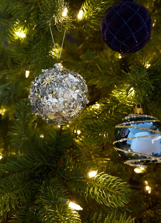 Shishi Kerstbal 8 cm - voorkant 2 zilver