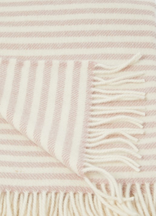 Silkeborg Uldspinderi Bogø plaid van wol 140 x 240 cm - detail 3 oudroze