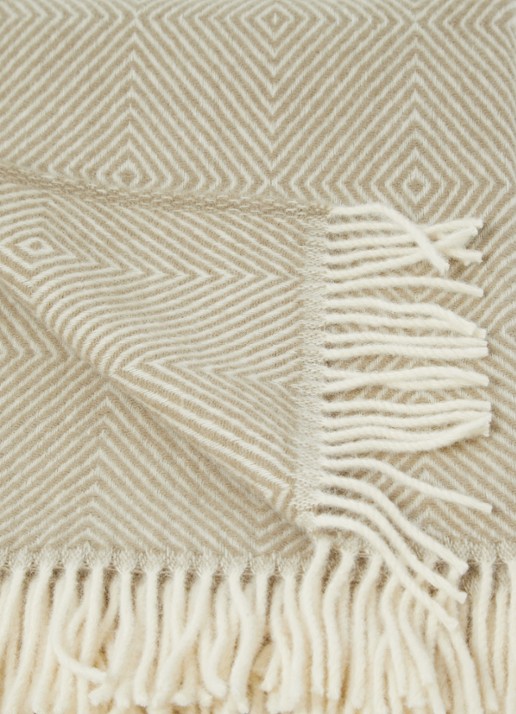 Silkeborg Uldspinderi Nature plaid van wol 140 x 240 cm - detail 3 lichtgroen
