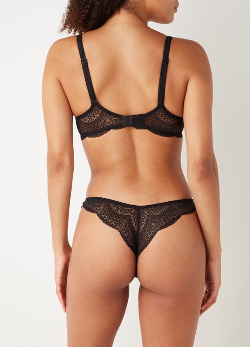 Simone Pérèle Karma tanga van kant - achterkant 3 zwart