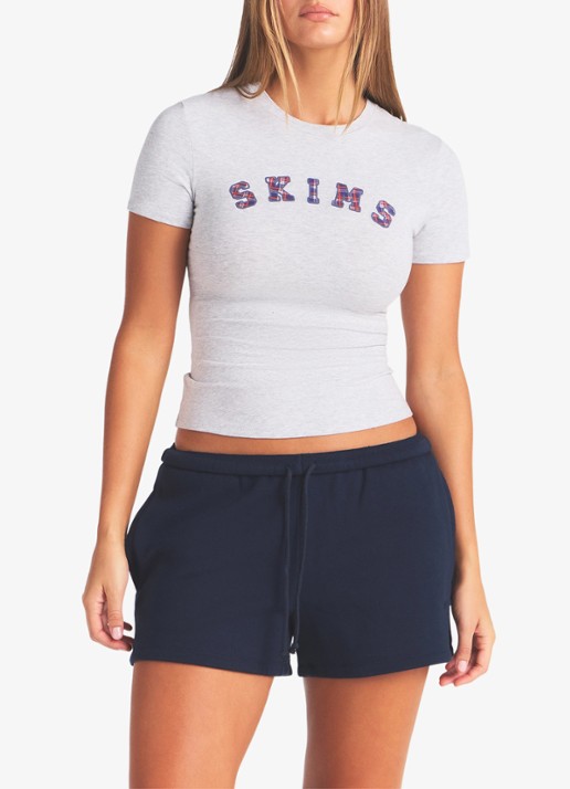 SKIMS Cotton Fleece short - detail 5 donkerblauw