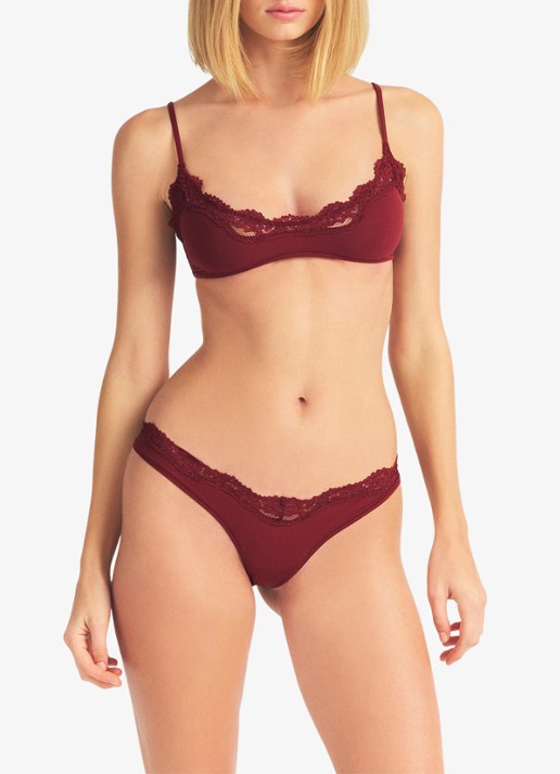 SKIMS Fits Everybody Lace tanga met kant - detail bordeauxrood