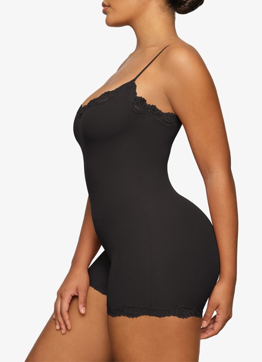 SKIMS Fits Everybody playsuit met details van kant - detail 3 zwart