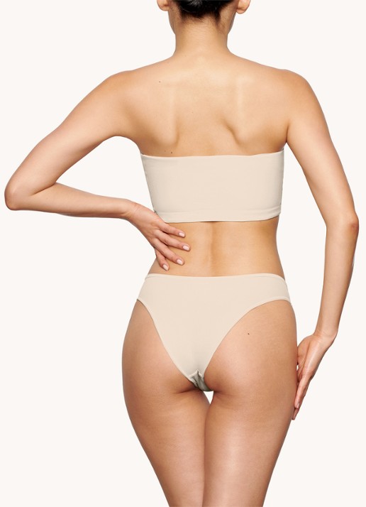 SKIMS Fits Everybody slip - achterkant zand