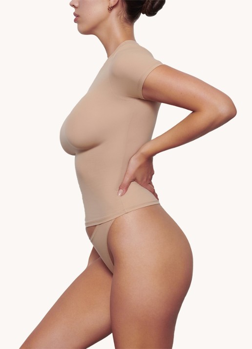 SKIMS Fits Everybody T-shirt met ronde hals - detail 2 beige