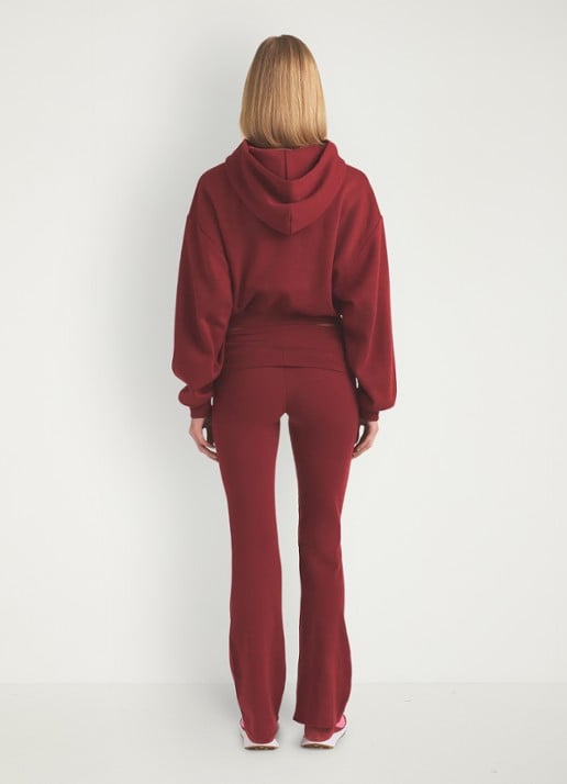 SKIMS Mid waist flared fit loungebroek met stretch - achterkant 6 bordeauxrood