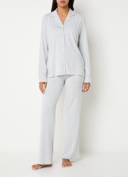 SKIMS Pyjamaset met logo - detail 6 lichtgrijs