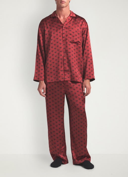 SKIMS Sateen Sleep pyjamaset met print - voorkant 2 red heart