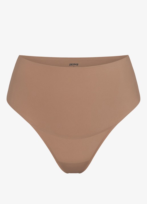 SKIMS Smoothing intimates high waisted tanga - voorkant 4 beige