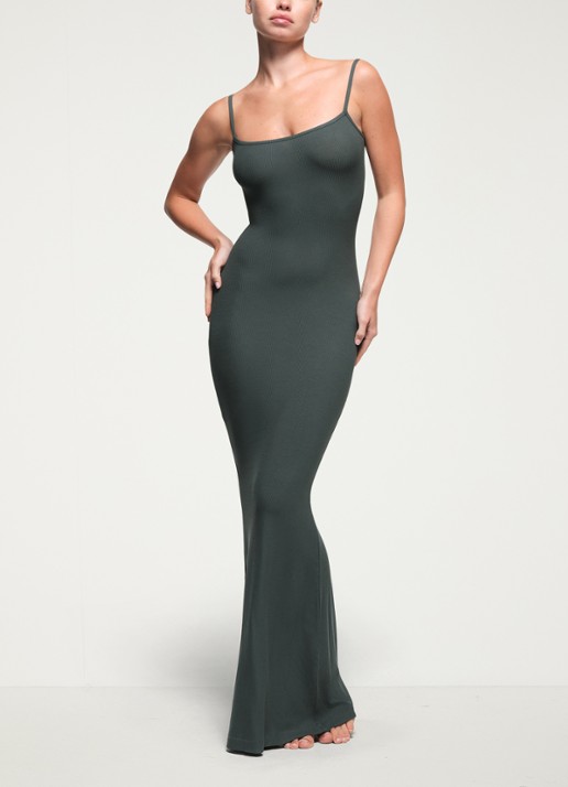 SKIMS Soft Lounge maxi jurk met ribstructuur - detail 2 donkergroen