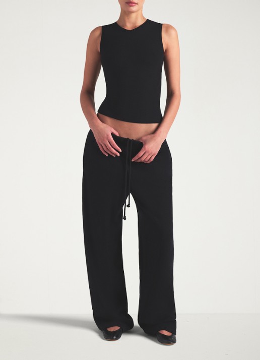 SKIMS Soft lounge V nek tank - voorkant 3 zwart