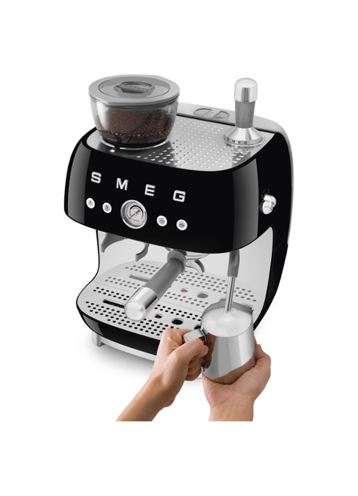 SMEG 50's Style handmatige espressomachine EGF03BLEU - voorkant 3 zwart