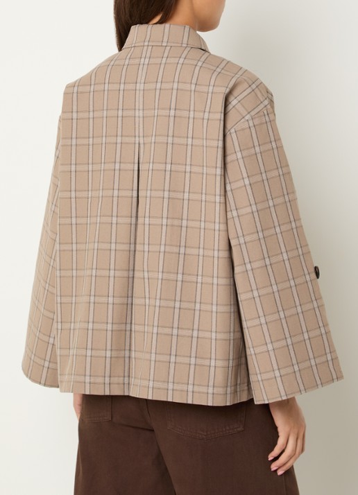 Sofie Schnoor Agatha asymmetrische trenchcoat met klepzak - achterkant 4 lichtbruin
