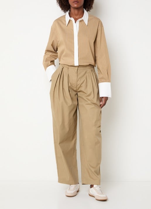 Sofie Schnoor Allisonsw oversized blouse met streepprint - voorkant 2 beige