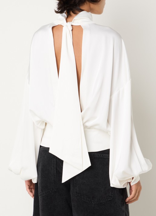 Sofie Schnoor Ambersw blouse met strikkraag - detail gebroken wit
